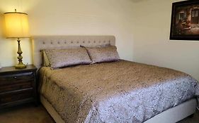 The Villa - Amazingly Comfortable King Beds